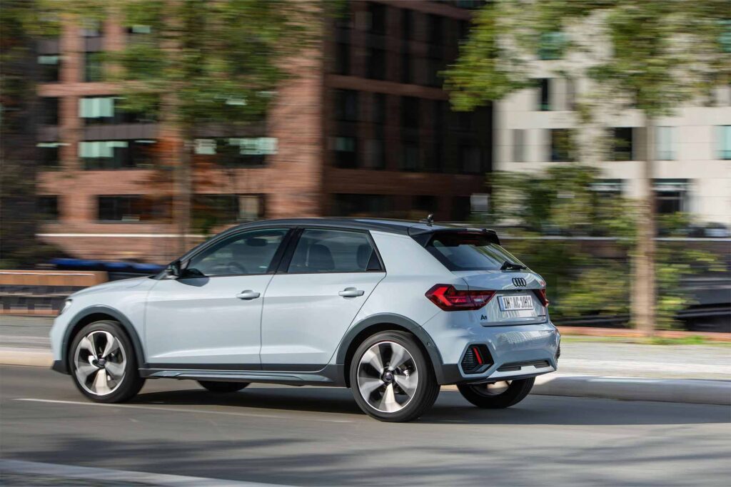 lateral Audi A1 allstreet