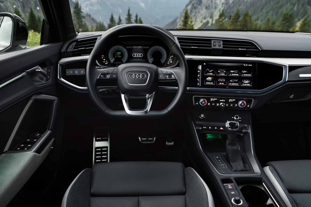 interior Audi q3