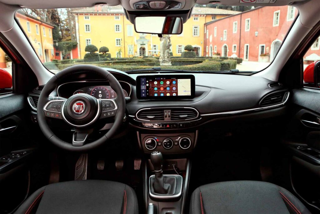 interior Fiat sw