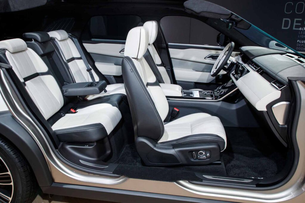 interior Land rover range rover velar