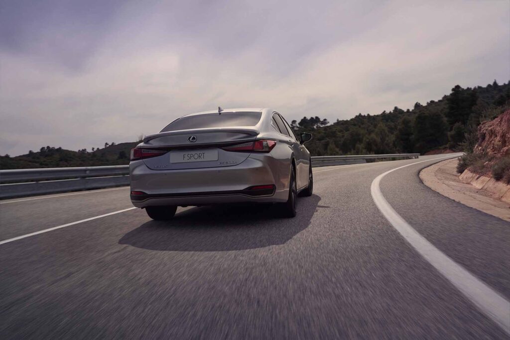 traseros Lexus es