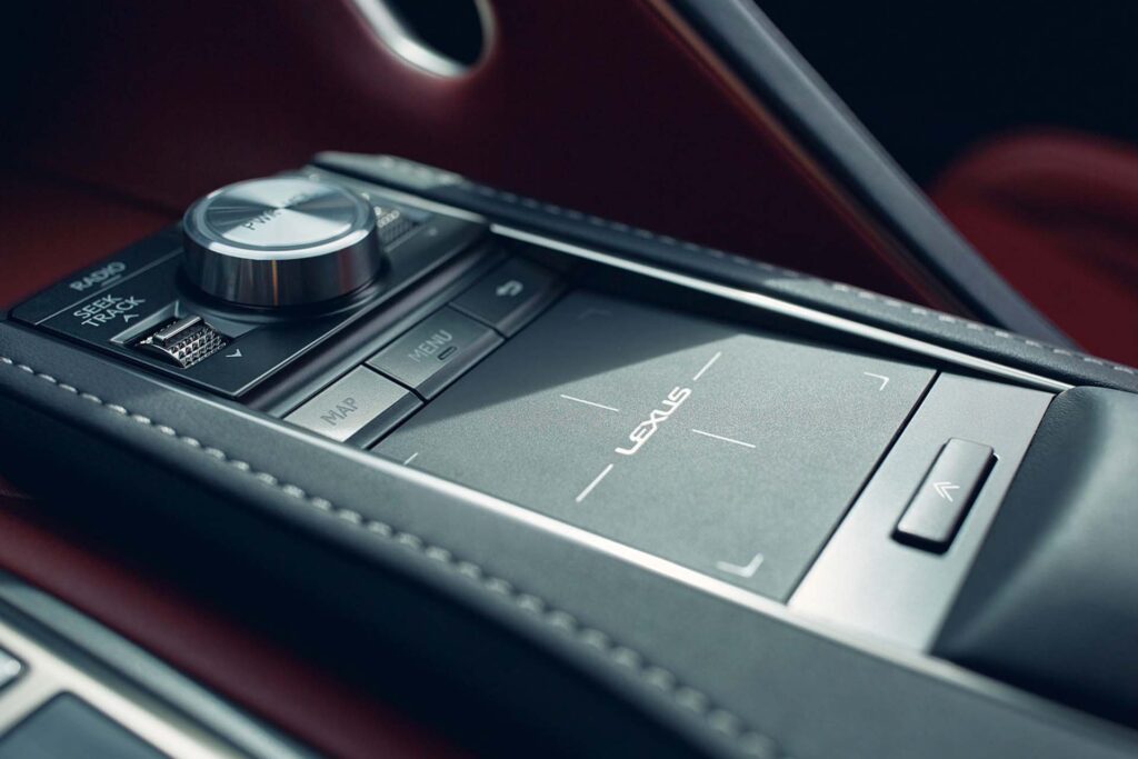 controles Lexus lc