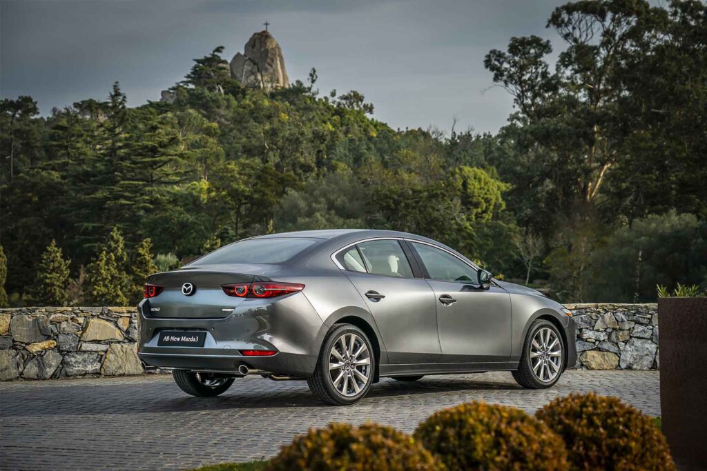 perfil Mazda 3 sedan