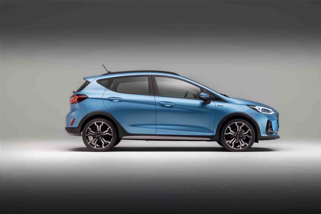 lateral ford fiesta