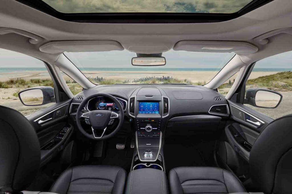 interior ford galaxy