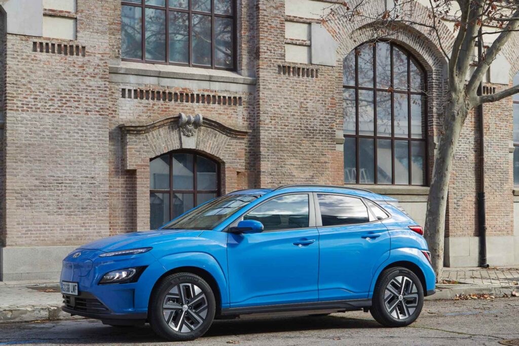 lateral hyundai kona