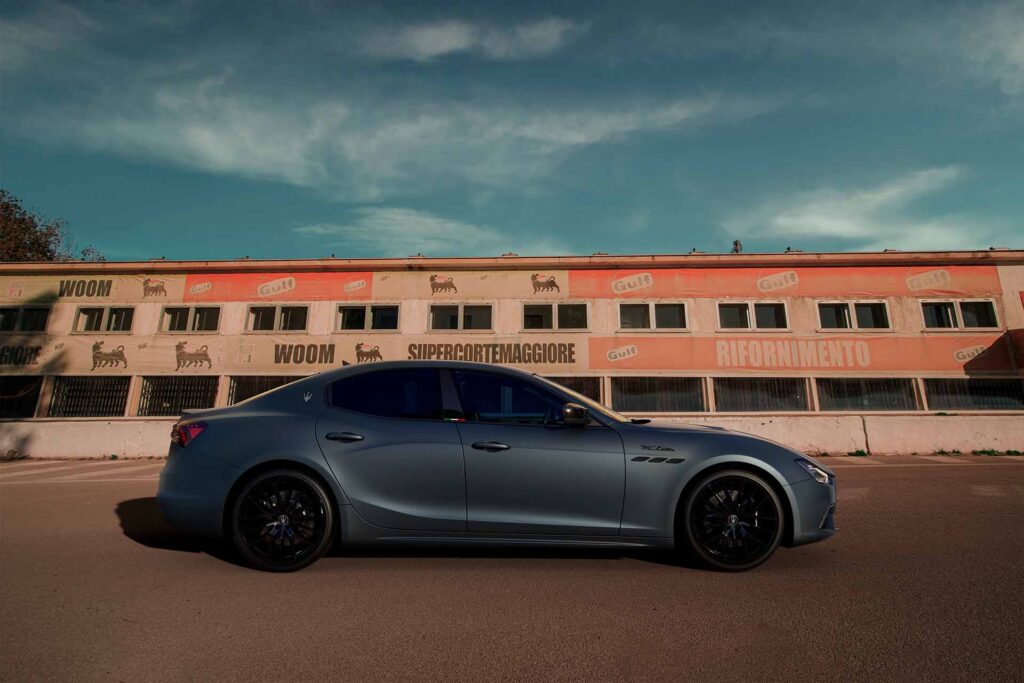 lateral maserati ghibli