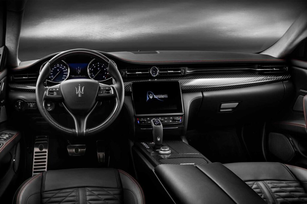 interior maserati quattroporte