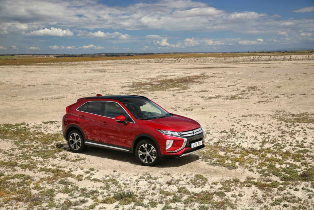 rojo mitsubishi eclipse cross