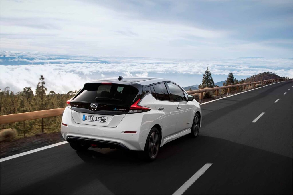 trasero nissan leaf