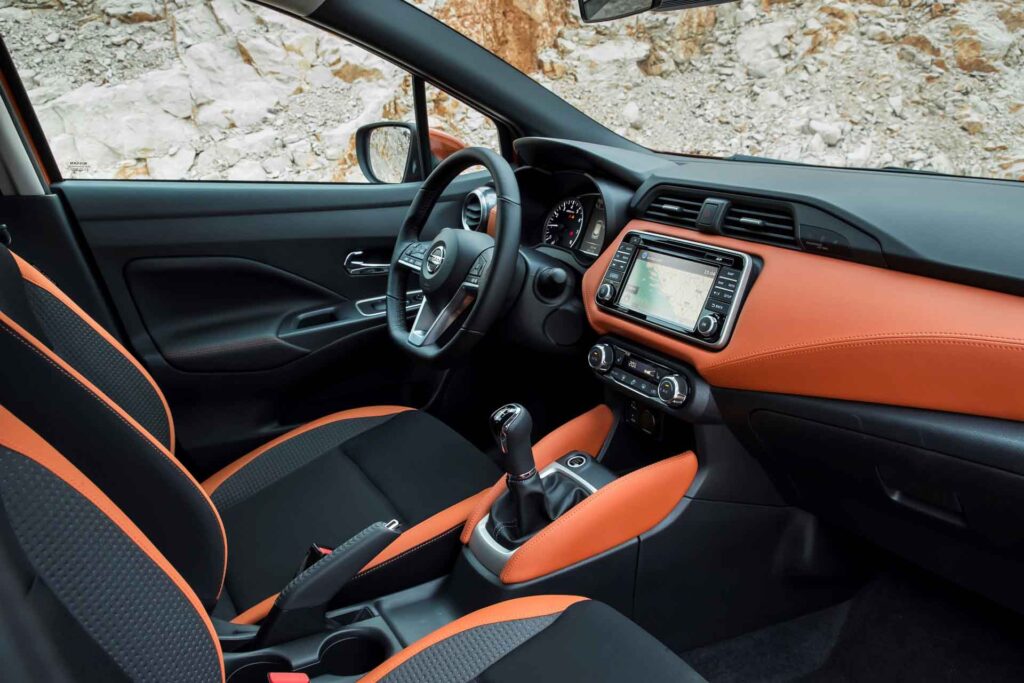 interior nissan micra