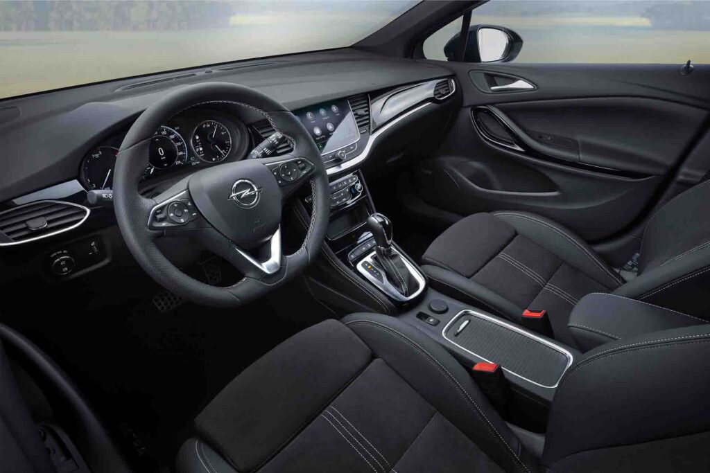 interior opel astra st