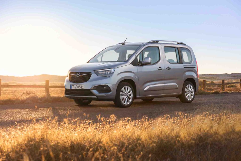 frontal opel combo elife