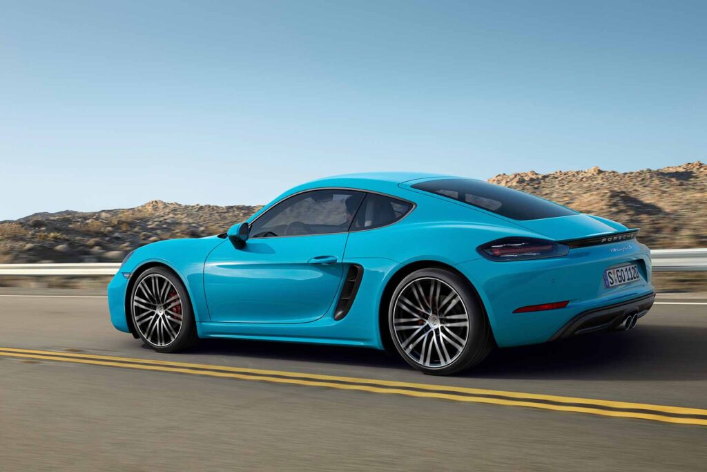 lateral porsche cayman