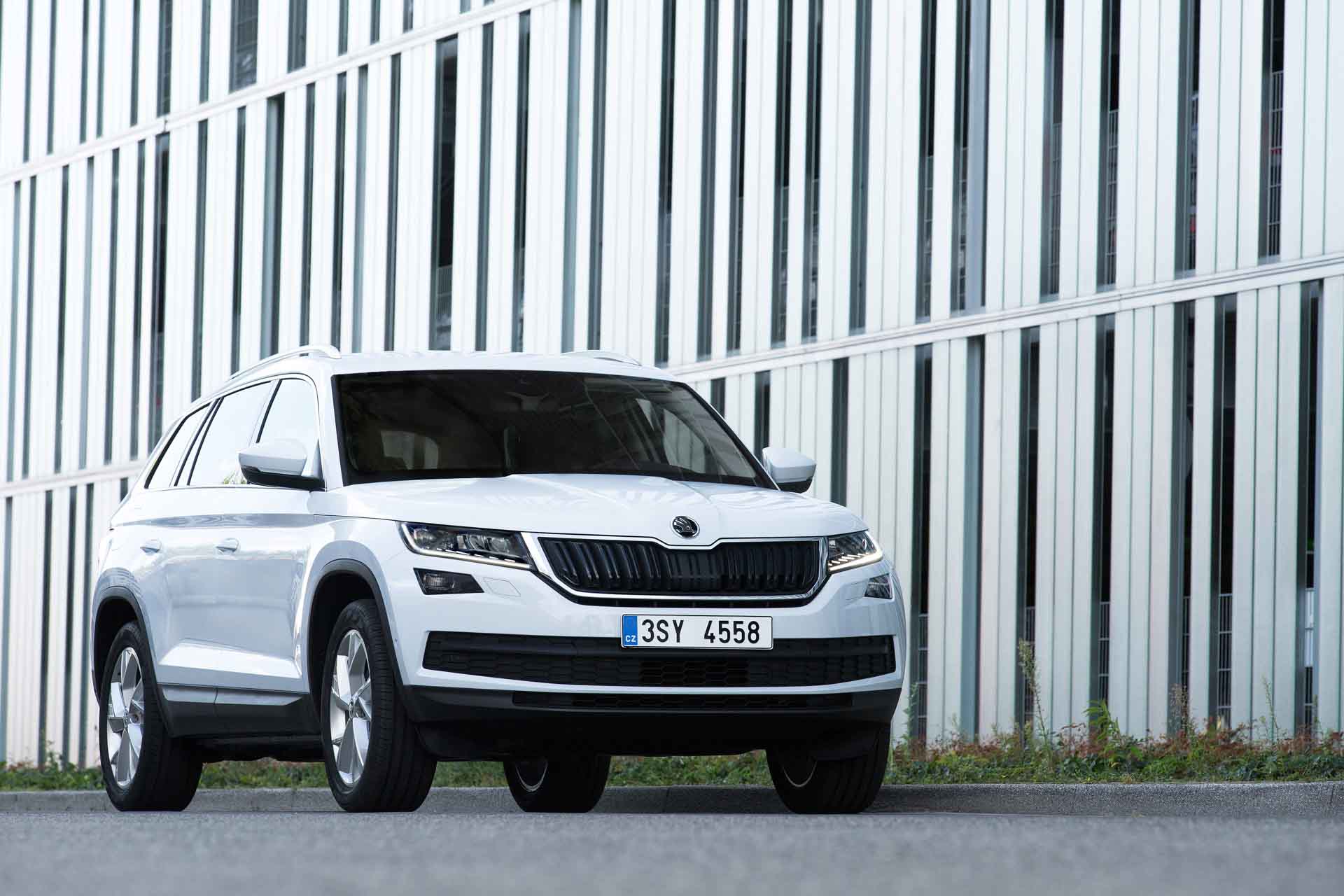 Peugeot 5008 o Skoda Kodiaq, ¿cuál es más interesante?