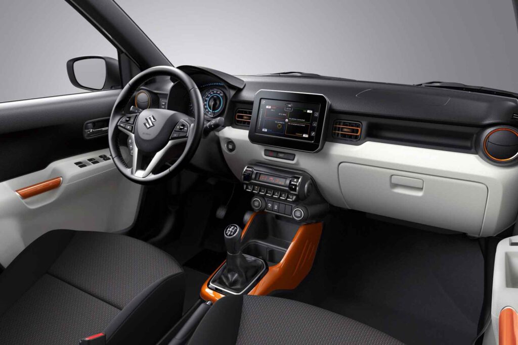 naranja suzuki ignis interior