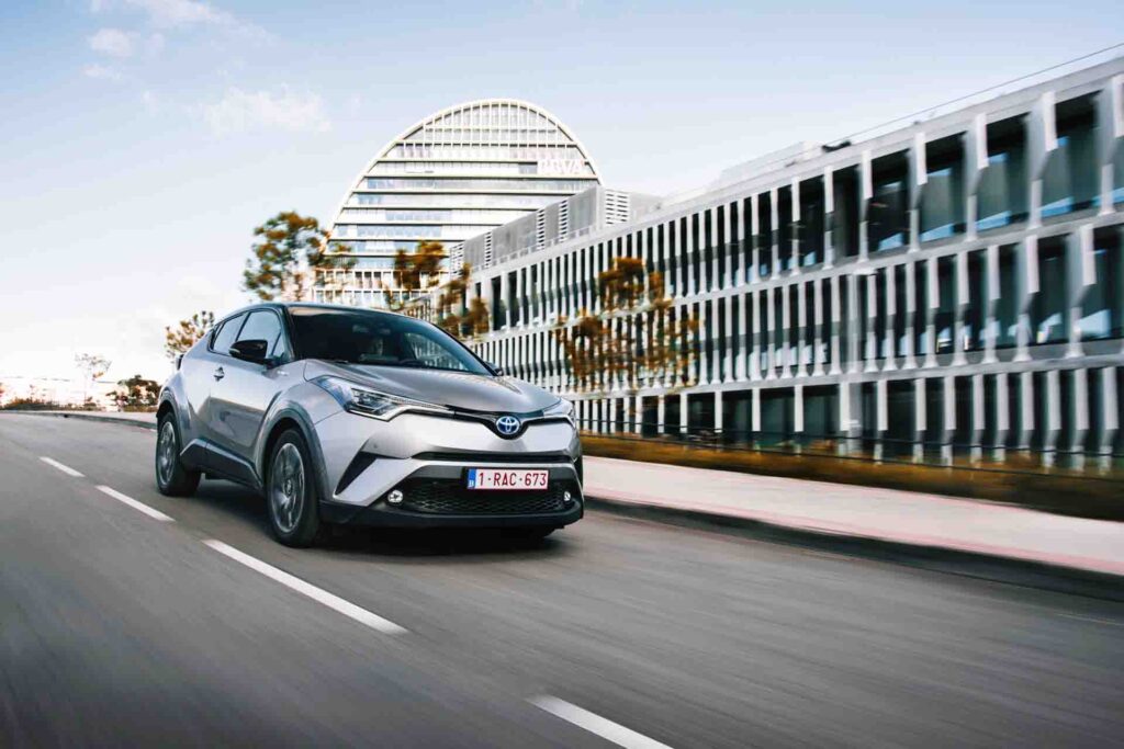 Precio toyota chr