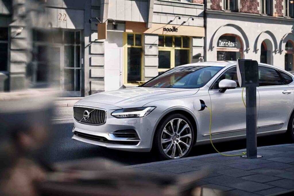 Cargando Volvo S90